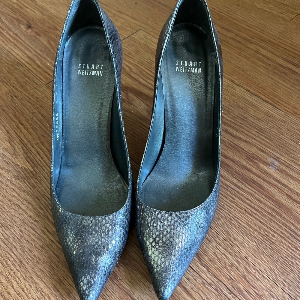 Stuart Weizmann Heels with a metallic print